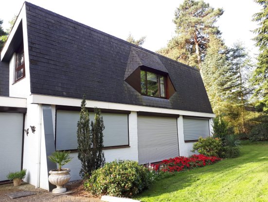 foto van een vies dak