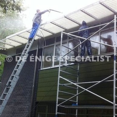 Gevelreiniging bij Van Eerd Tilburg