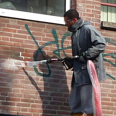 Graffiti en verf verwijderen